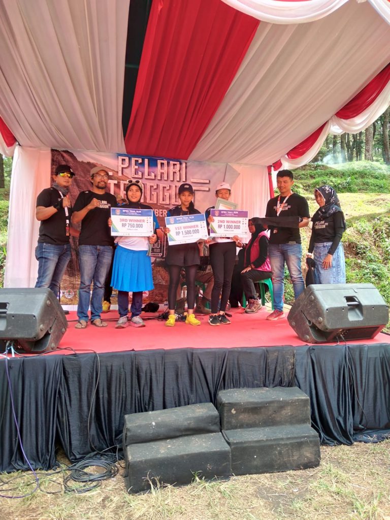 Habibah, Siswa SMAN 1 Garawangi Juara 1 The BPBD Trail Run 2022